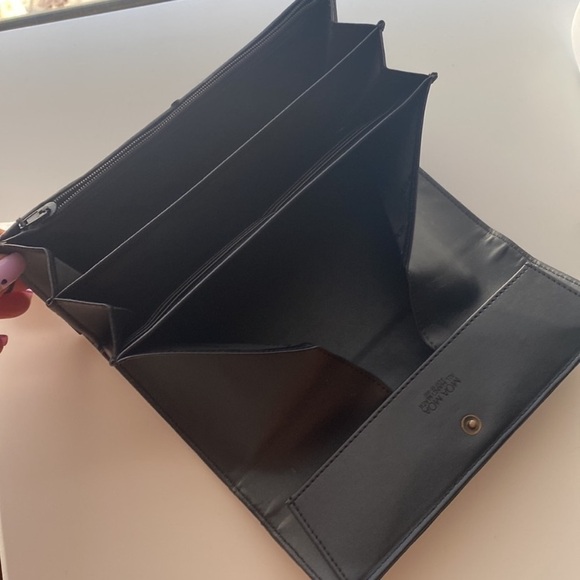 Wallet - Picture 11 of 13